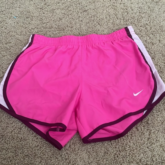 Nike shorts - Picture 5 of 8